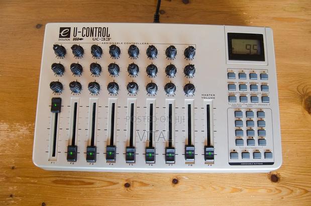 Evolution U-33 photo 2