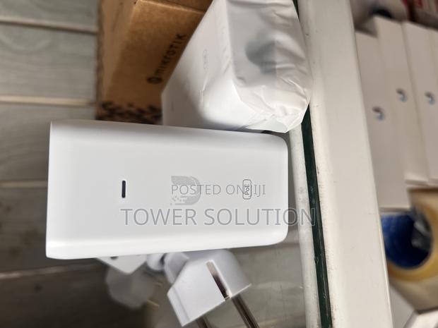 Poe Adapter 48v Ubiquity · Photo 2