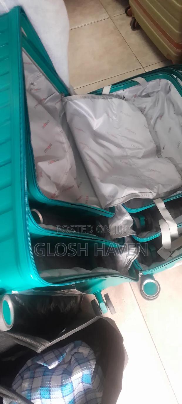 3pcs Unbreakable Suitcase · Photo 4