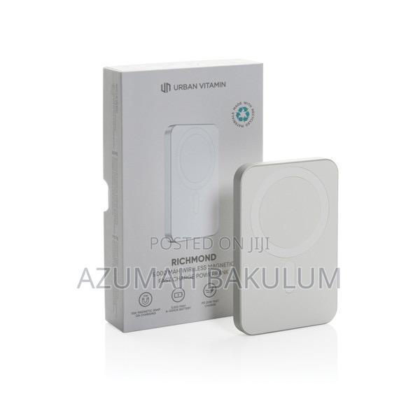 Magnetic Fast Charge Powerbank photo 2