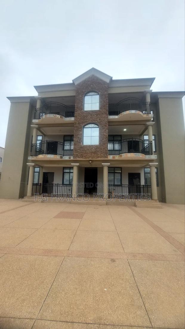 2bdrm Apartment in Kg Franco Properties, Sakumono for rent · Photo 3