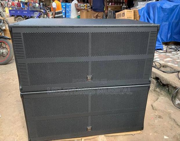 RCF V218-S Passive Bass Reflex Subwoofers. · Photo 2