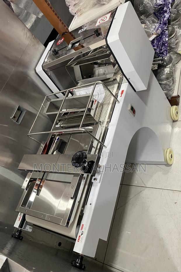 Bread Moulder Machine · Photo 2