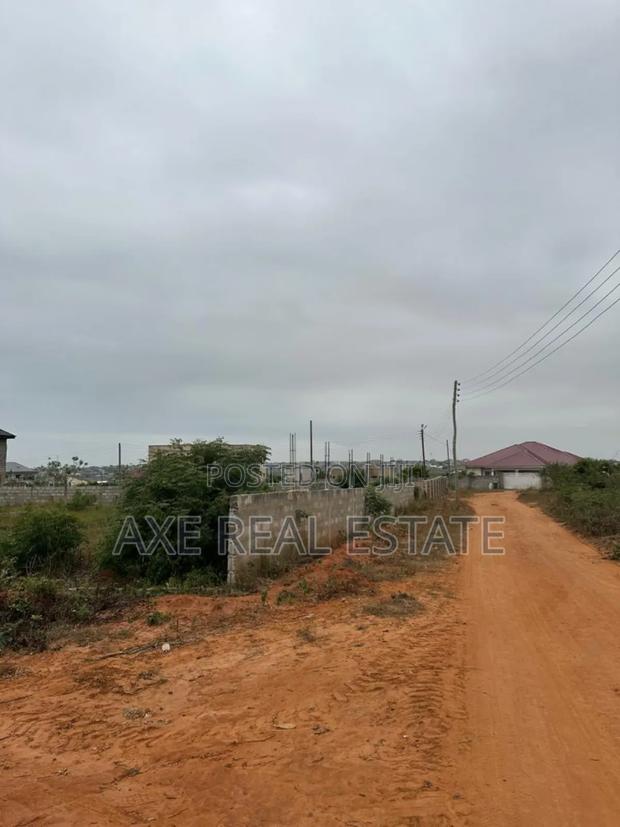 Good Settlement Lands at Prampram · Photo 3