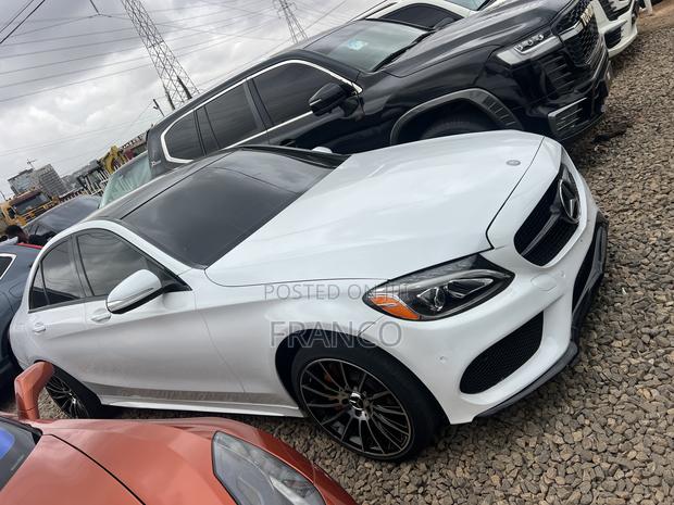 Mercedes-Benz C300 Sport 4Matic Sedan AWD (2.0L 4cyl 7A) 2017 White