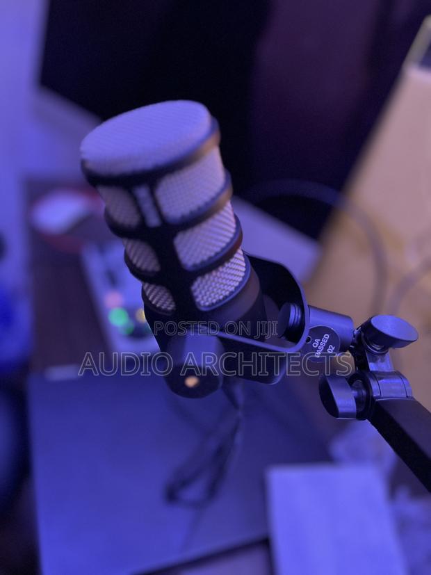 Rode Pod Mic Dynamic Podcasting Microphone · Photo 4