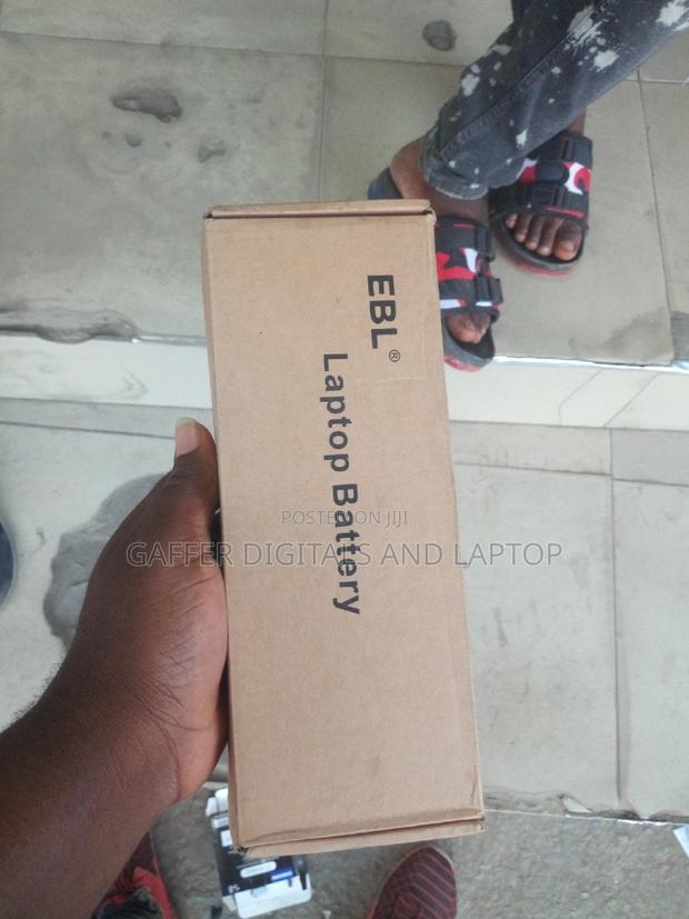 Brand New Laptop Batteries · Photo 3