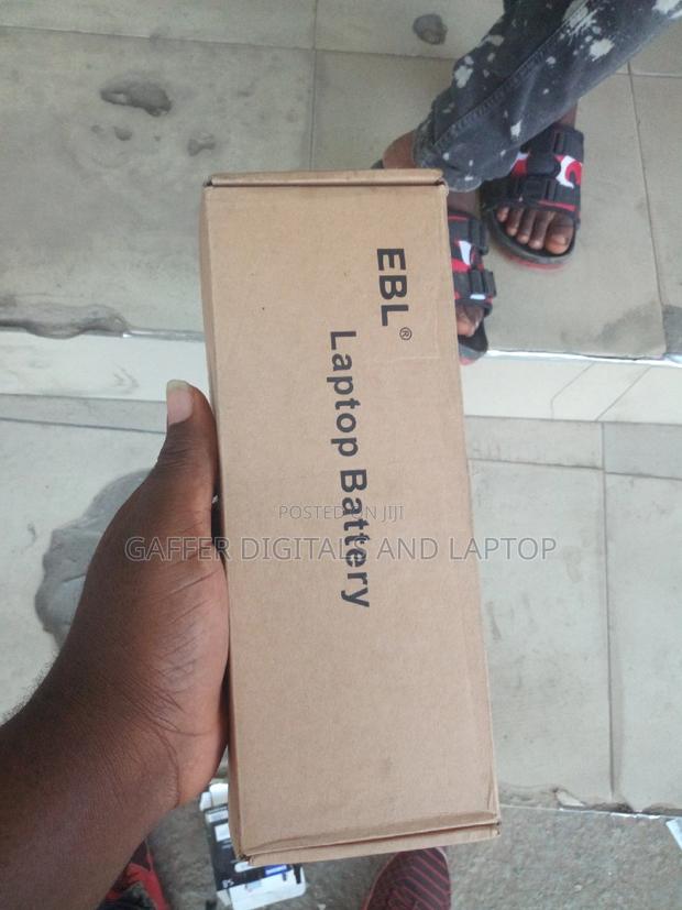 Brand New Laptop Batteries · Photo 4
