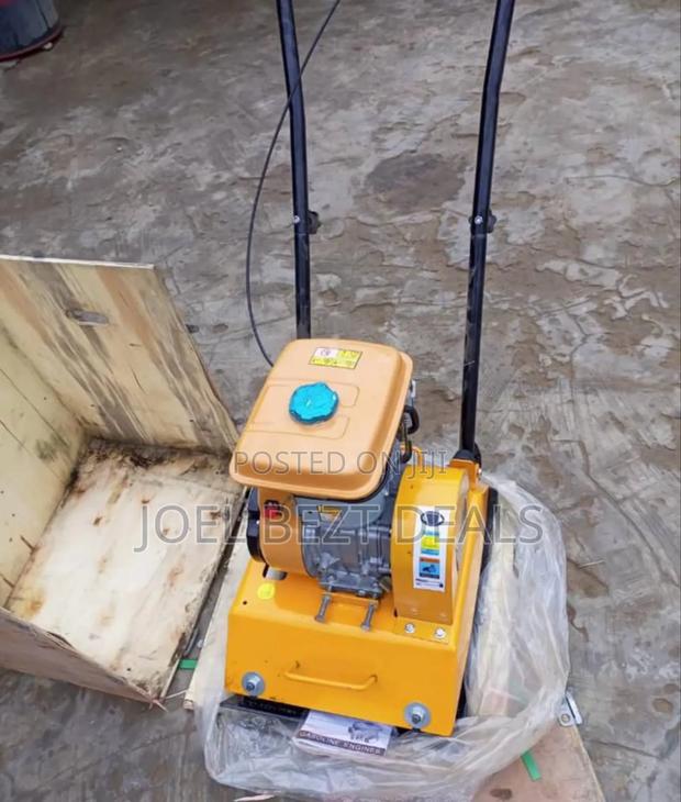 72 Kg Gasoline Plate Compactor