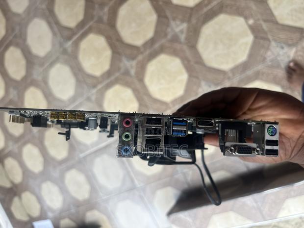 Gigabyte H510m H With 10th Gen I3 10505f. 4 Cores 8 Threads. photo 2