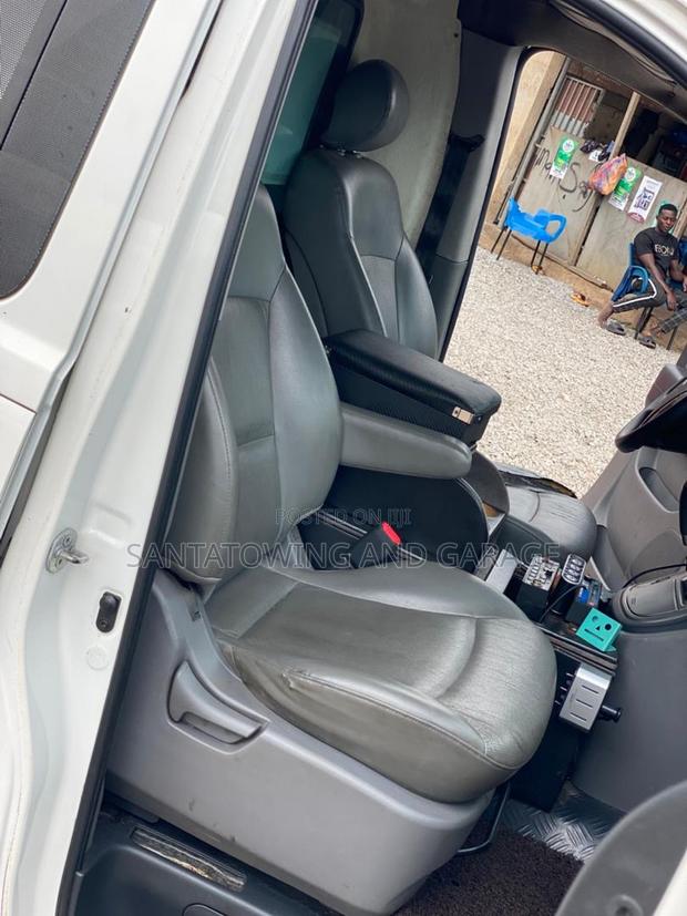 Hyundai Starex 2013 White