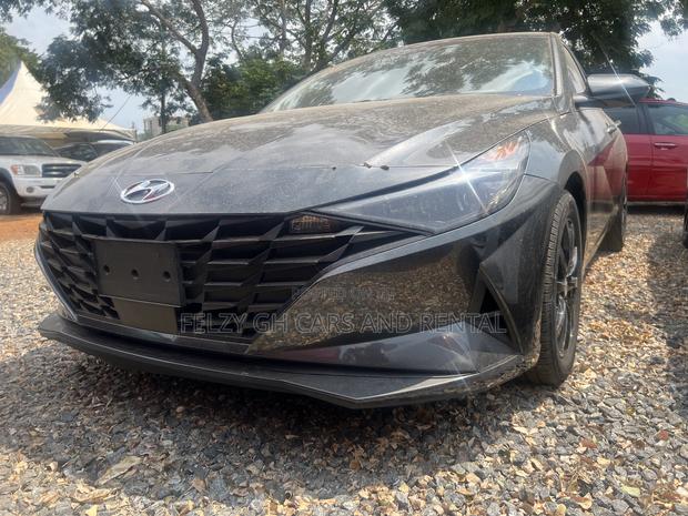 Hyundai Elantra Limited 2021 Black photo 11