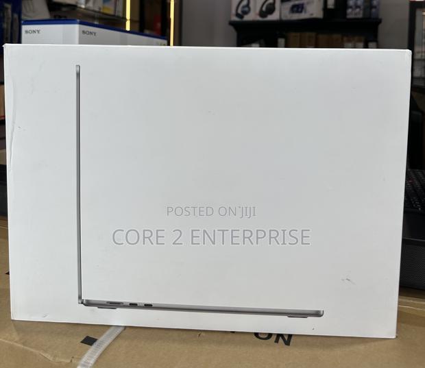 New Laptop Apple MacBook Air 2024 M3 15-Inch 8GB Apple M3 SSD 512GB photo 2