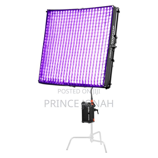 Rent Godox Knowled F800r RGB Flexible Led Light Mat (4 X 4') · Photo 3