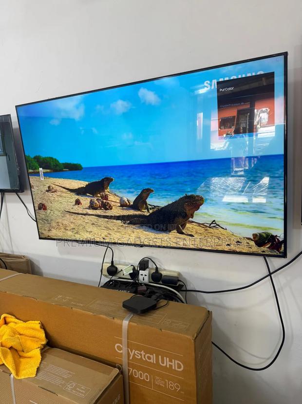 Samsung Purcolor 55" Used Crystal Uhd 4k Smart Tv Cu7000 photo 2