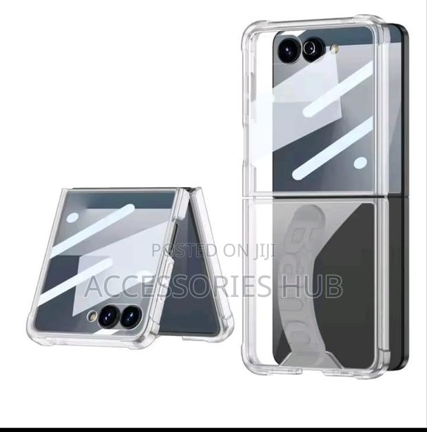 Z Flip 7 Cases With Inbuilt Protector · Photo 4
