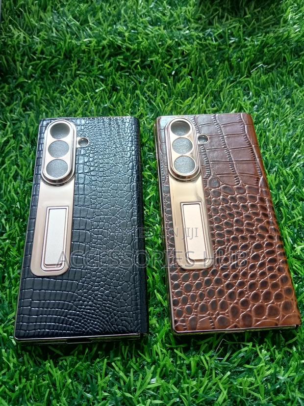 Z Fold 7 Luxury Leather Case With Inbuilt Protector and a Stand · Photo 3