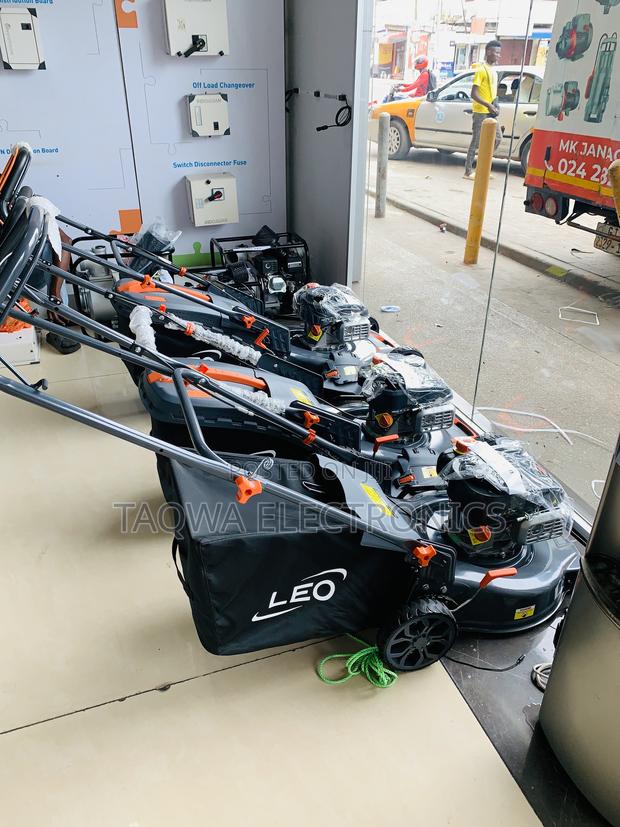 Adjustable 4hp Leo Lawn Mower · Photo 2