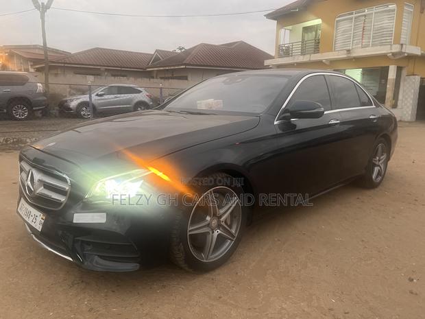 Mercedes-Benz E300 4Matic AWD Sedan (2.0L 4cyl 9A) 2017 Black photo 13
