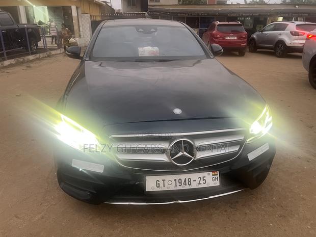 Mercedes-Benz E300 4Matic AWD Sedan (2.0L 4cyl 9A) 2017 Black