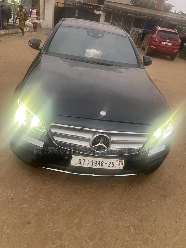 Mercedes-Benz E300 4Matic AWD Sedan (2.0L 4cyl 9A) 2017 Black photo 14