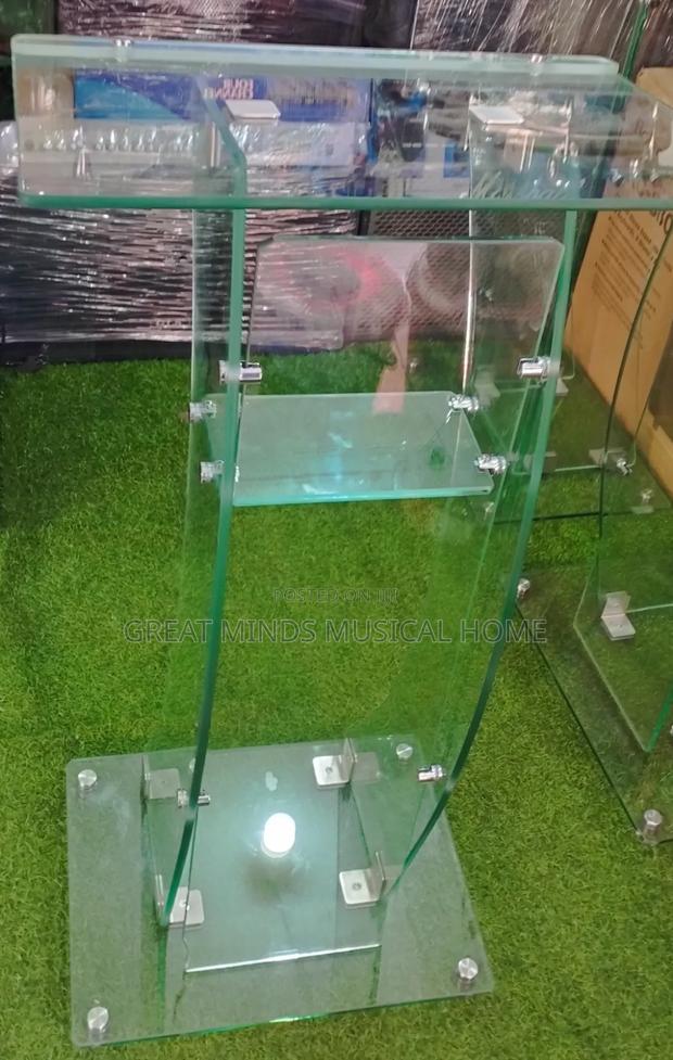 Classic Glass Pulpit · Photo 2