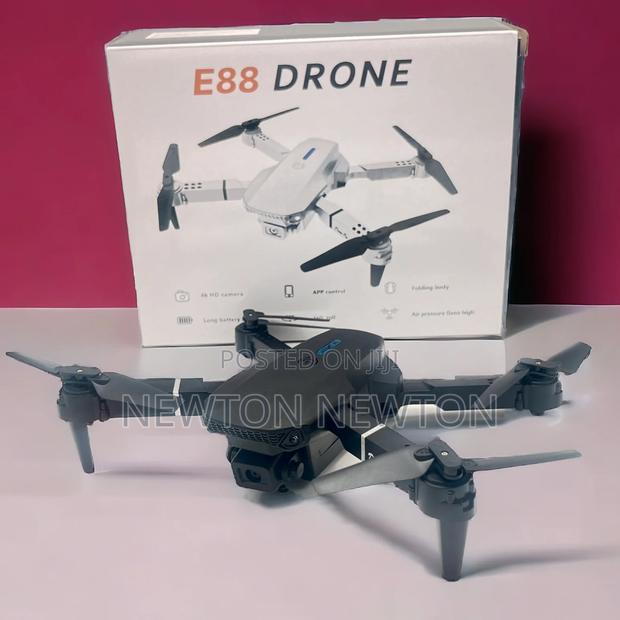 E88 Pro Drone With Two Batteries photo 3