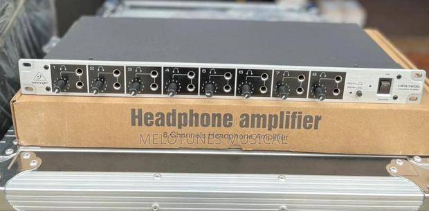 Behringer Ha8000 8-Channel High-Power Headphones Mixing Amplifier · Photo 2