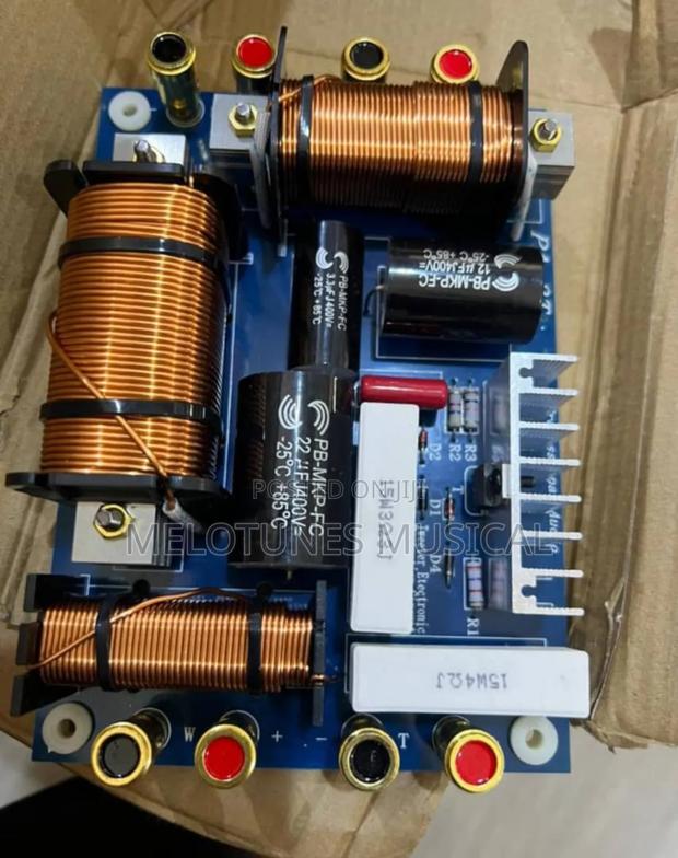 1000w Dual Woofer+Treble Speaker Crossover. · Photo 2