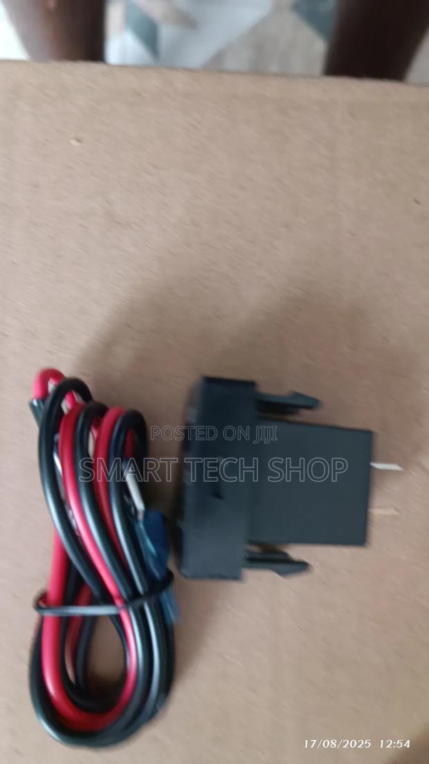 Dual Usb Fast Car Charger Pd +Usb For Smartphones, Tablets photo 6