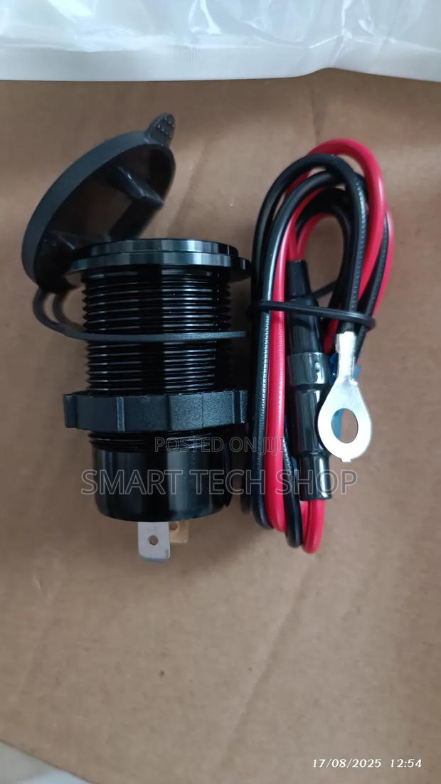 High Quality 65watts Type C + 23 Watts Usb Fast Car Charger photo 2
