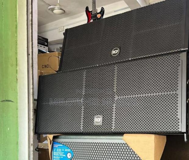 RCF 12inches Line Array Speaker · Photo 2