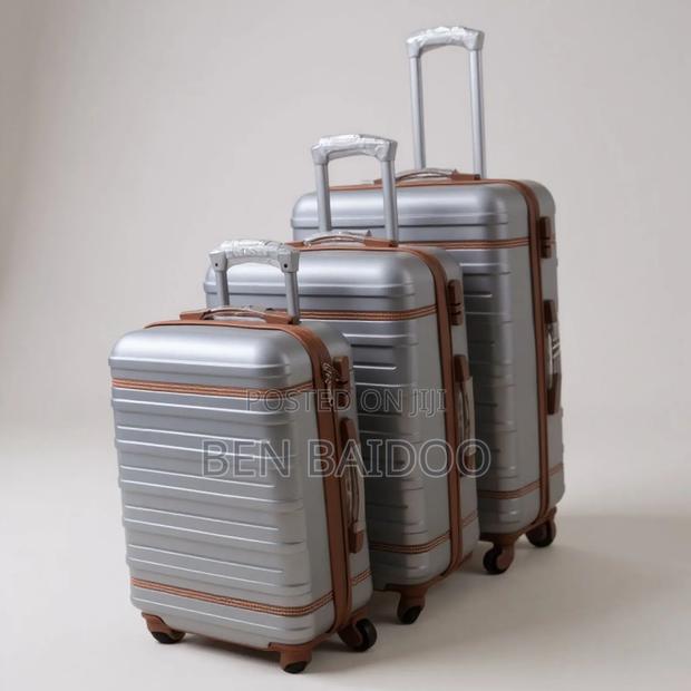 High-Quality 3-Piece Set of Bags · Photo 4