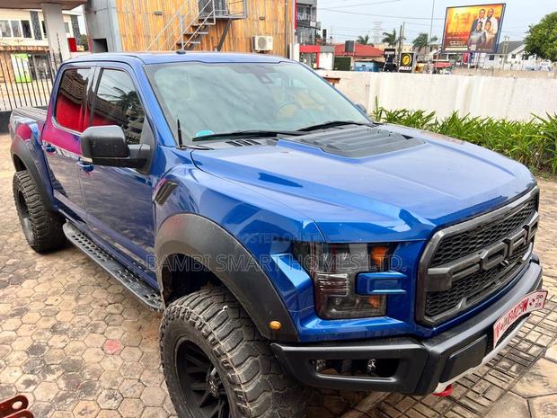 Ford F-150 Raptor 4x4 SuperCab Styleside 5.5 ft. box 133 in. WB 2017