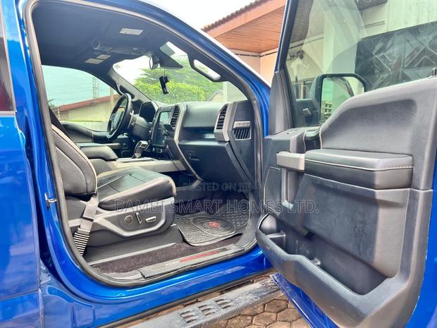 Ford F-150 Raptor 4x4 SuperCab Styleside 5.5 ft. box 133 in. WB 2017 photo 4