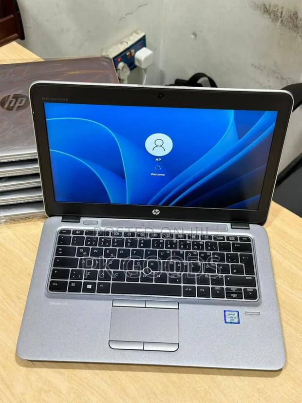 Laptop HP EliteBook 820 G3 8GB Intel Core I5 SSD 256GB