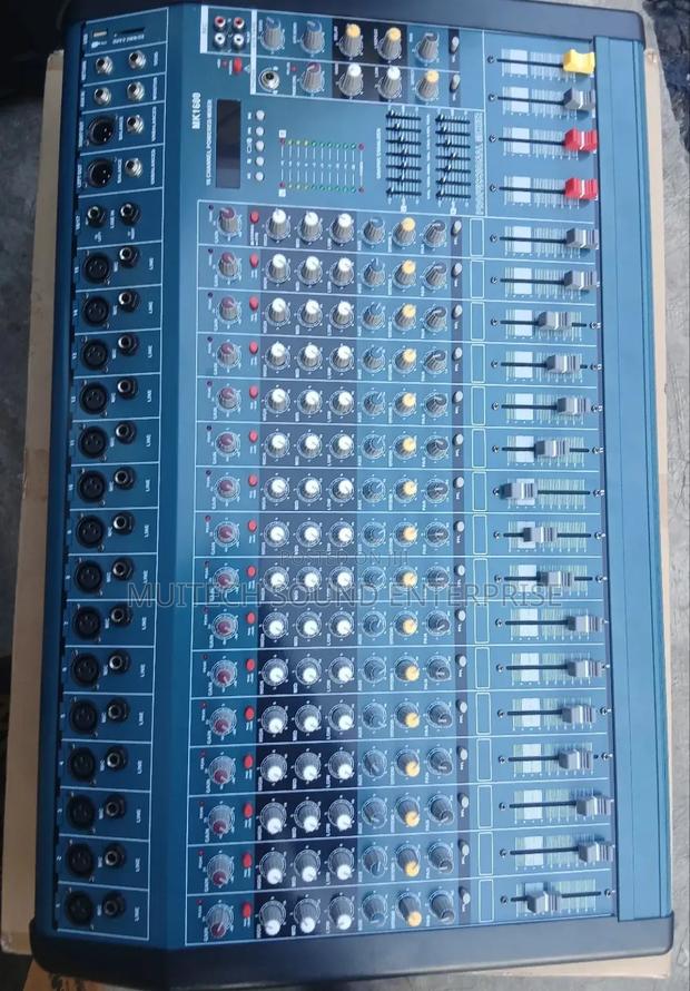 Yamaha Power Mixer (Mk16) · Photo 4