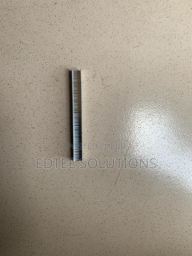 5000pcs 8mm High Quality Staples For Heavy Duty Gun Tacker