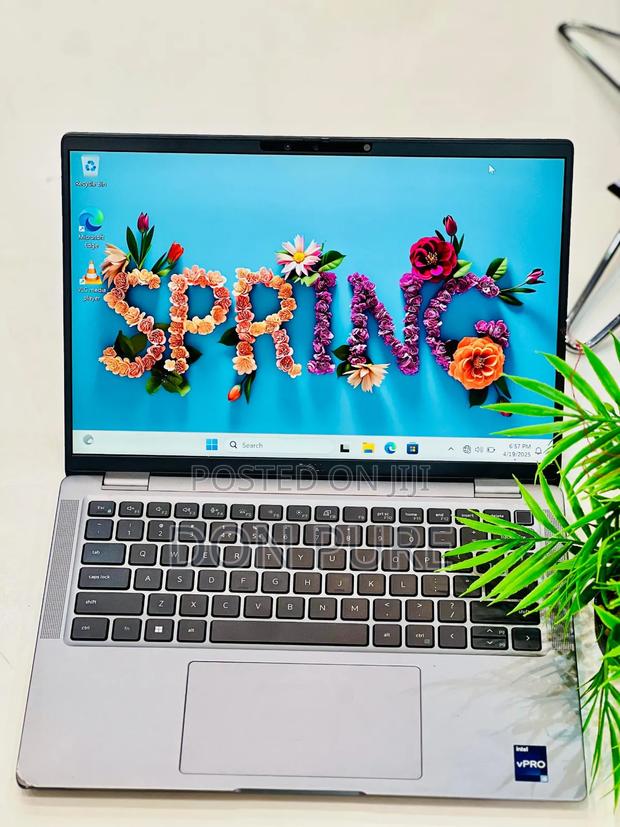 Laptop Dell Latitude 7440 16GB Intel Core I5 SSD 512GB · Photo 4
