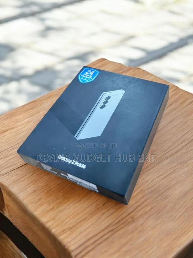 New Samsung Galaxy Z Fold6 256 GB Blue photo 2