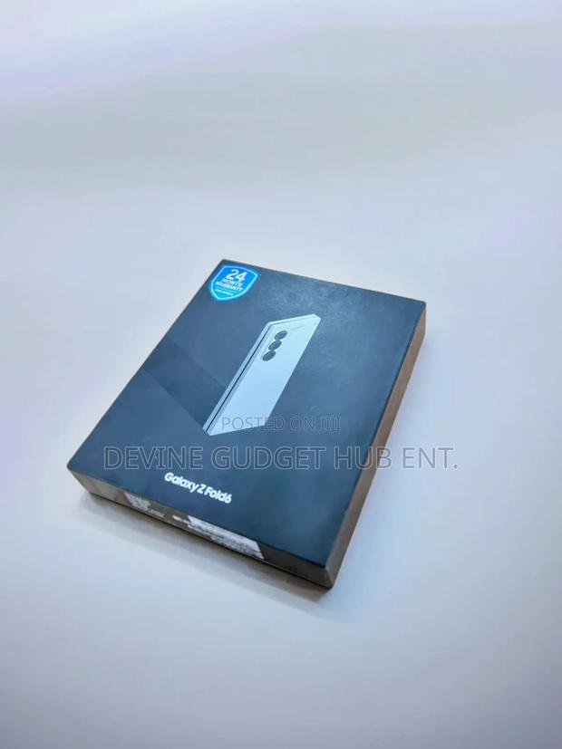 New Samsung Galaxy Z Fold6 256 GB Blue photo 2