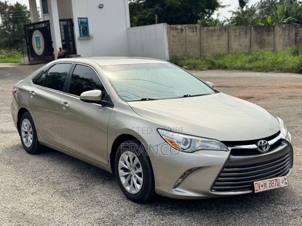 Toyota Camry LE 4dr Sedan (2.5L 4cyl 6A) 2016 Brown