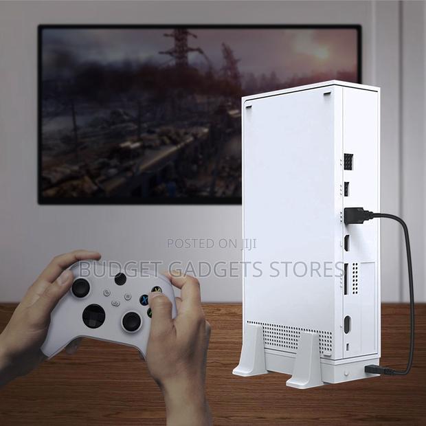 White Dobe Vertical Cooling Stand for the Xbox Series S Console photo 2