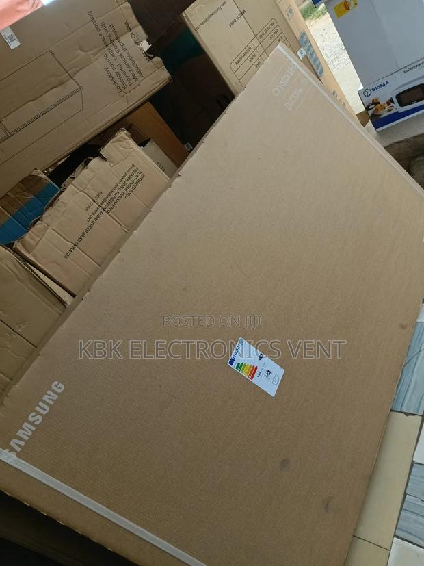 Samsung 75" Smart Uhd Satellite Digital Led Tv · Photo 3