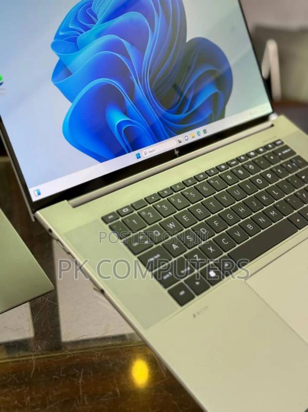 Laptop HP 32GB Intel Core I7 SSD 256GB photo 2