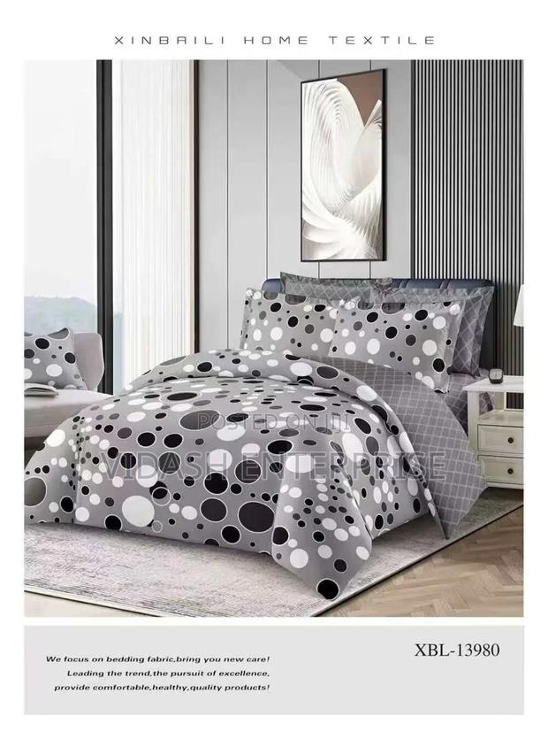 Dream Weaver Duvet Set. King Size 7 Pieces