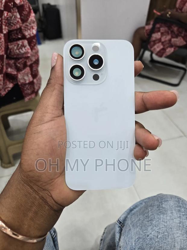 iPhone 15pro Complete Backglass