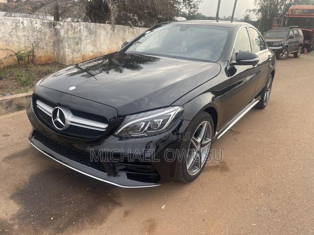 Mercedes-Benz C300 2015 Black