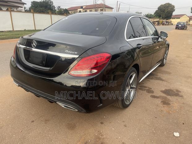 Mercedes-Benz C300 2015 Black