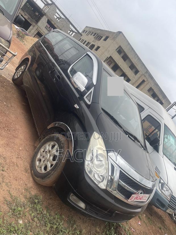 Hyundai Starex 2012 Black